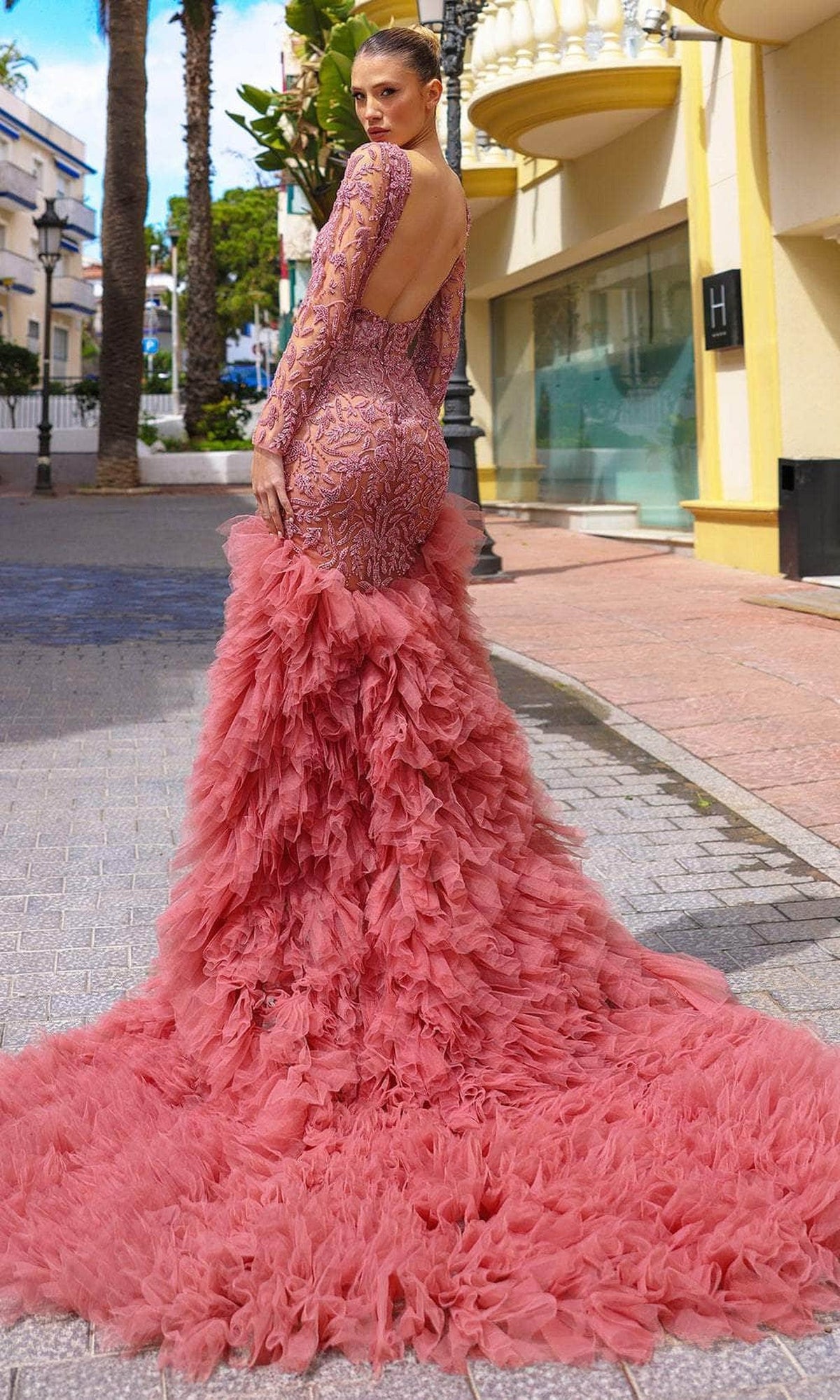 Chic & Holland HF110287 - Backless Ruffled Trumpet Evening Dress